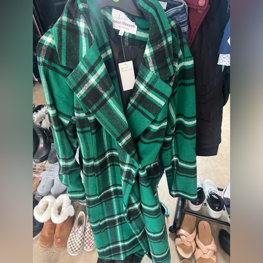 New Women’s green plaid coat